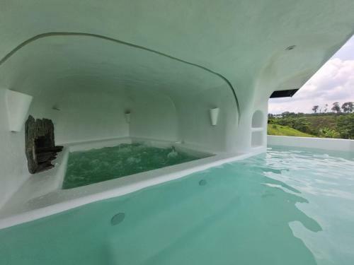 Maranatha. Grotto & Boutique+hydrotherapy