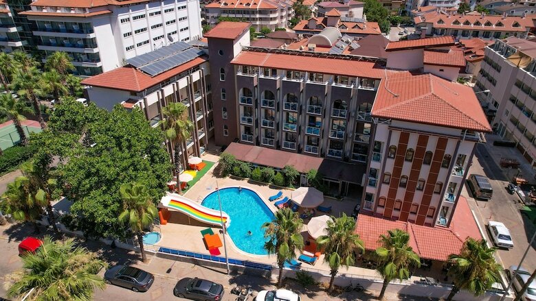 Astoria Beach Hotel