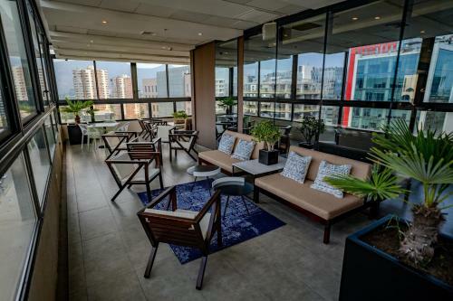 Hotel Hampton By Hilton Santiago Las Condes