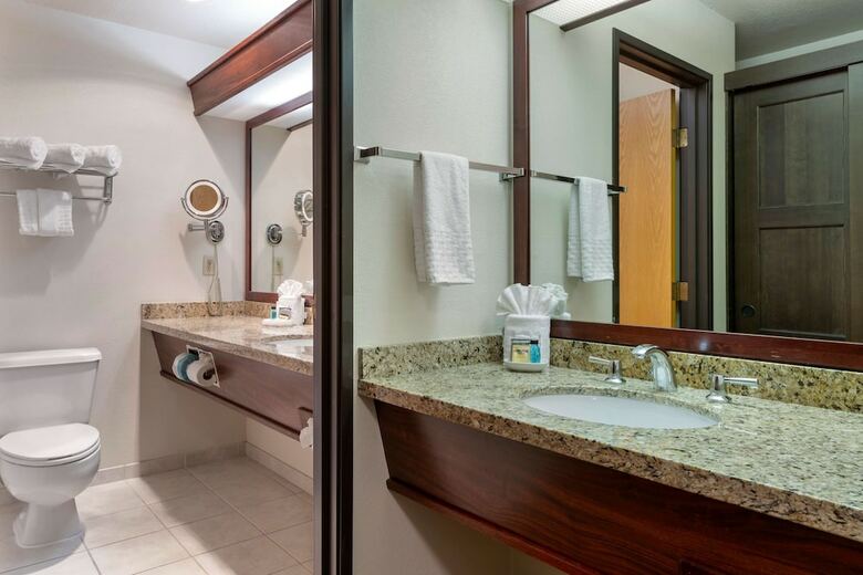 Hotel Best Western Plus Mill Creek Inn