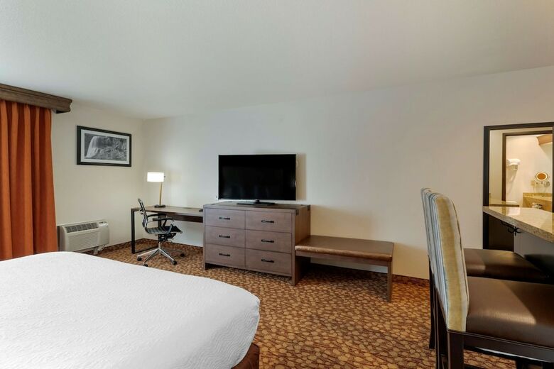 Hotel Best Western Plus Mill Creek Inn