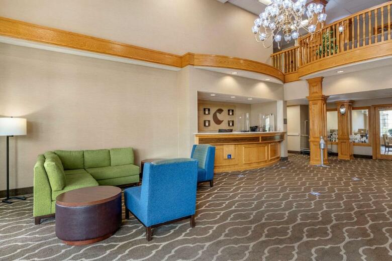 Hotel Comfort Suites Airport Salem