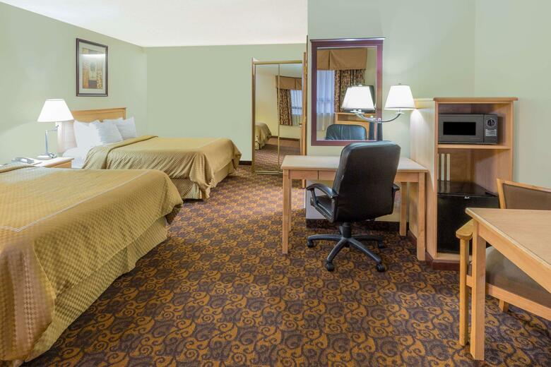 Motel Days Inn Black Bear