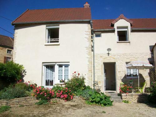 Holiday Home G�te Des Hautes C�tes De Beaune