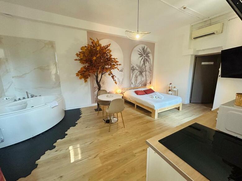 Apartamento Hotel Les Orangers