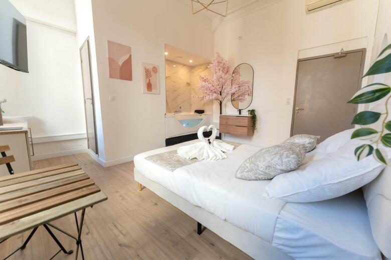 Apartamento Hotel Les Orangers