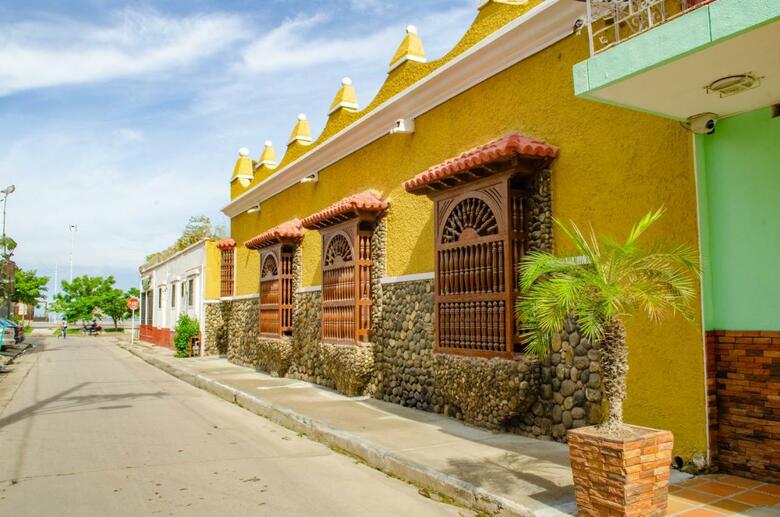 Aw Hotel Puertas De La Bahia