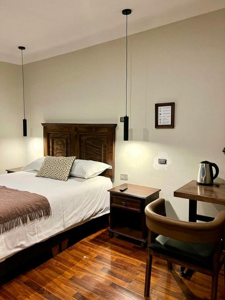Hotel Montes Central