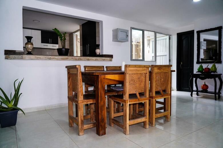 Hotel Jiisot Camarones Inn