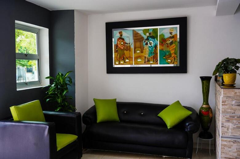 Hotel Jiisot Camarones Inn