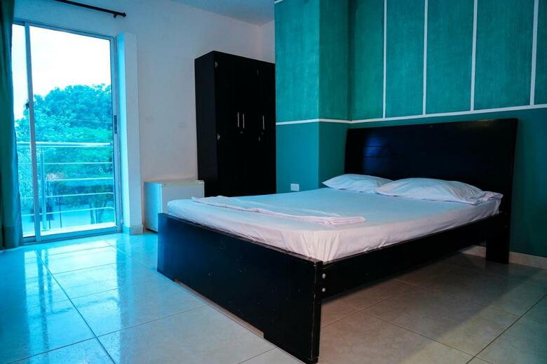 Hotel Jiisot Camarones Inn