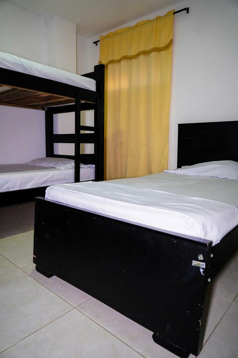 Hotel Jiisot Camarones Inn