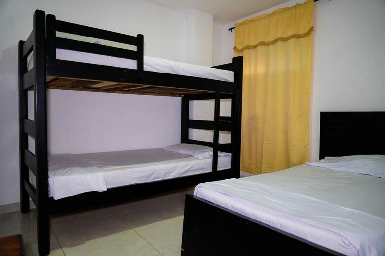 Hotel Jiisot Camarones Inn
