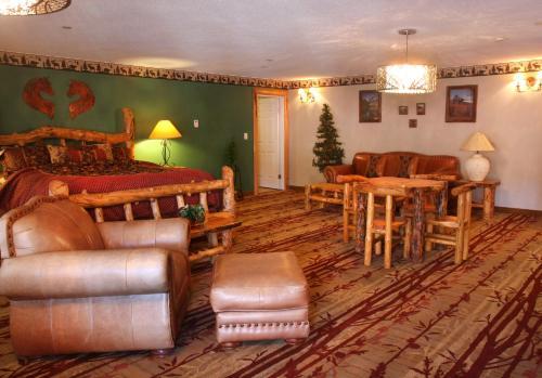 Hotel Gateway Inn And Suites