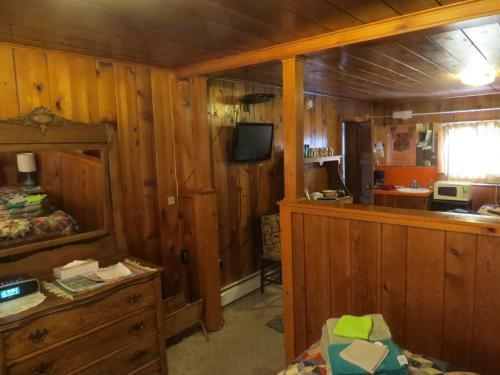 Mountain Motel