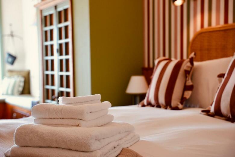 The London & Paris Hotel