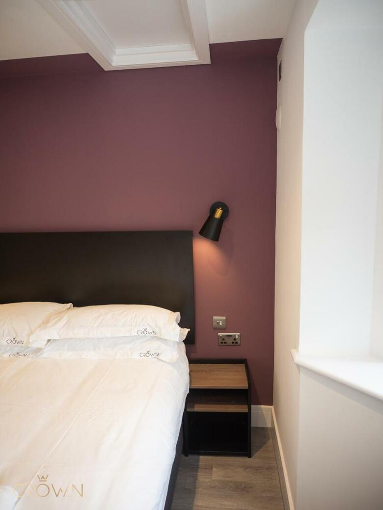 Crown Hotel