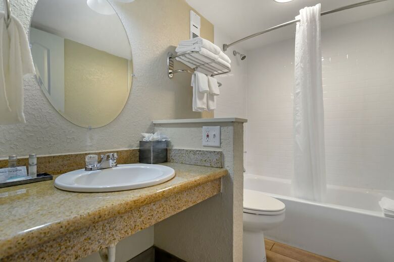 Hotel Inn On Destin Harbor