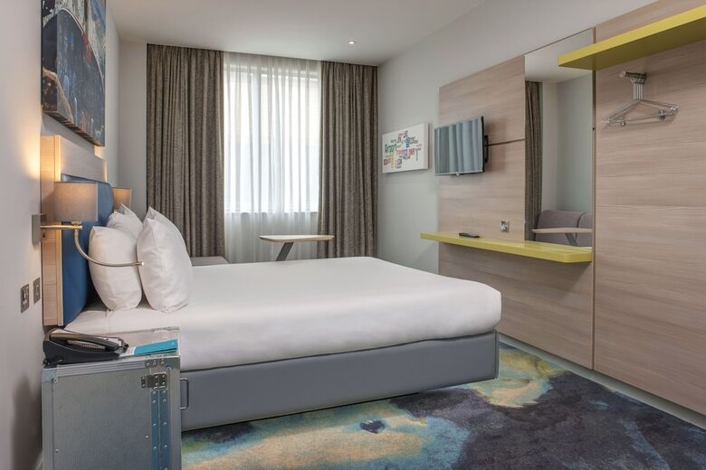 Hotel Ibis Styles London Heathrow