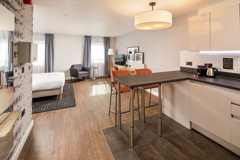 Aparthotel Adagio London Sutton Point