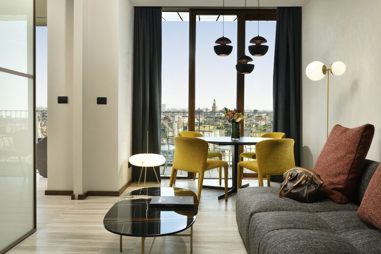 Hotel Milano Verticale | UNA Esperienze