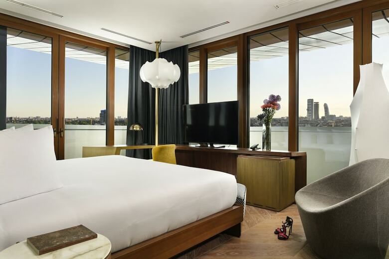 Hotel Milano Verticale | UNA Esperienze