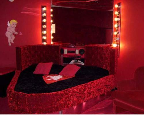 Red Carpet Inn Fanta Suites Hotel