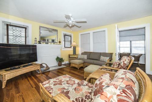Sun N Fun Beachfront Vacation Rentals