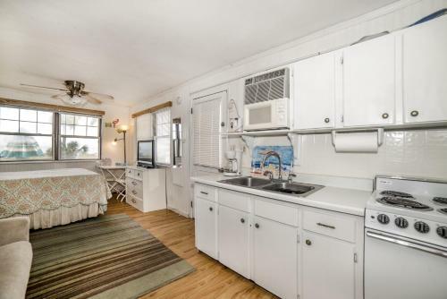 Sun N Fun Beachfront Vacation Rentals