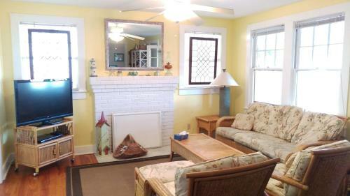 Sun N Fun Beachfront Vacation Rentals