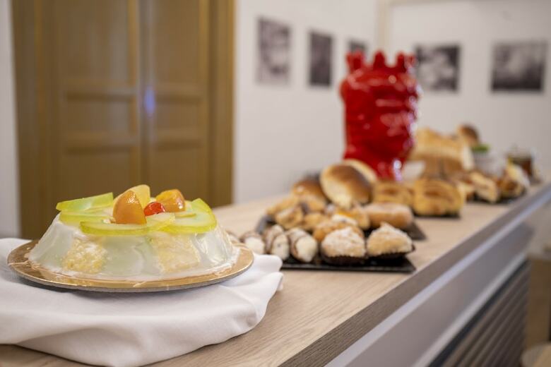 Ballar� Hotel
