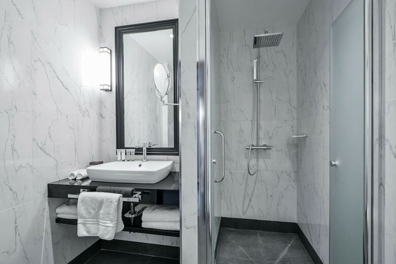 Hotel Maison Astor Paris, Curio Collection By Hilton
