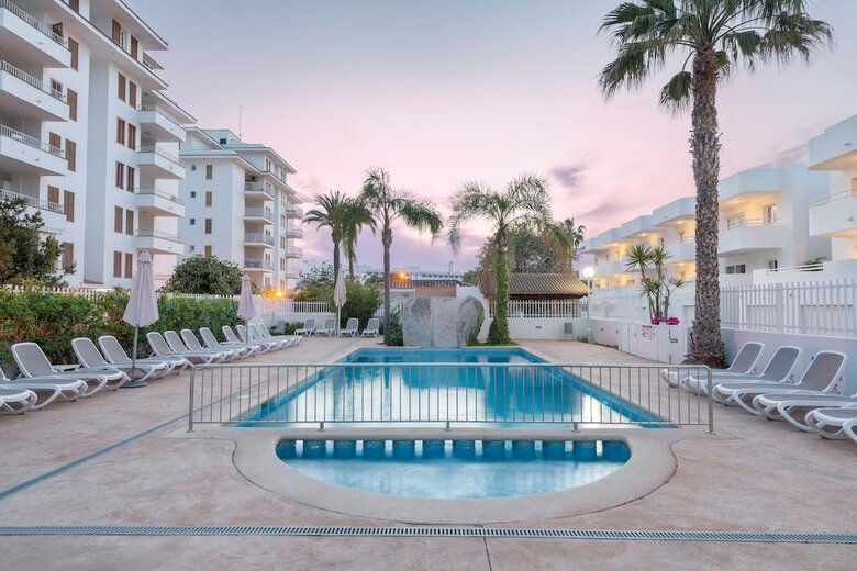Aparthotel Apartamentos Olive Beach