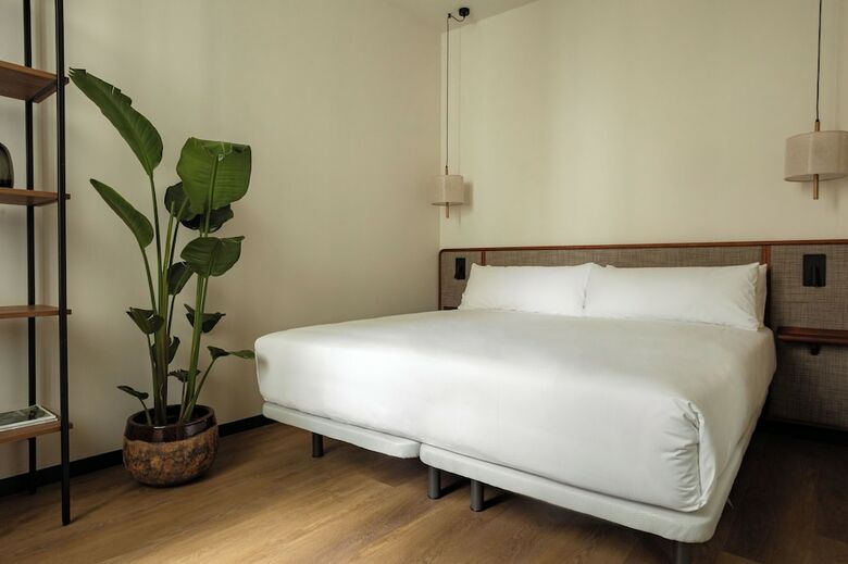 Aparthotel Batimont Suites & Apartments