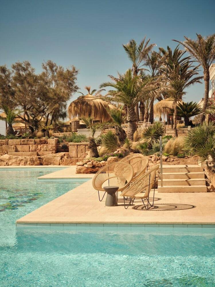 Bikini Island & Mountain Hotel Es Trenc ? Adults Only