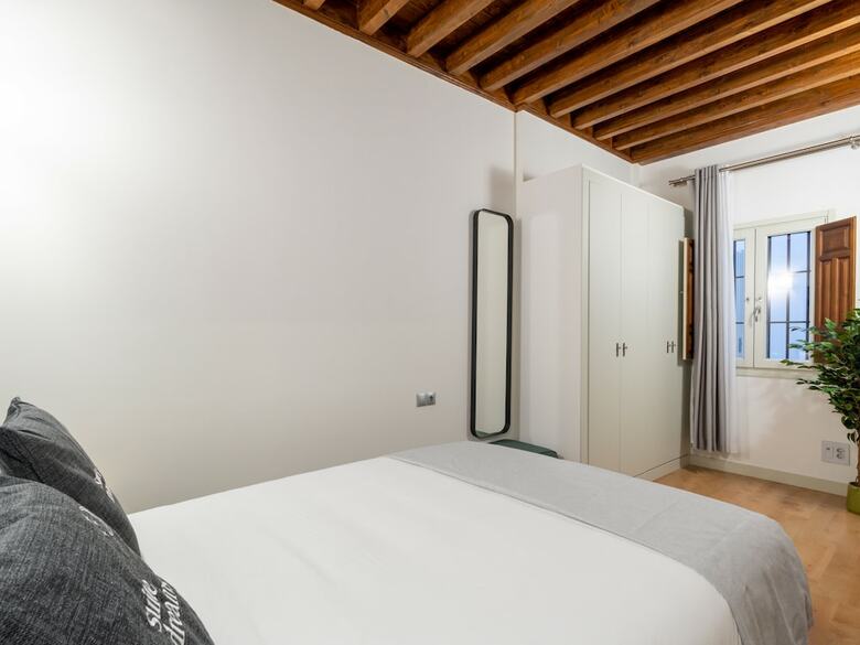 Aparthotel Limehome Granada Calle Mirasol