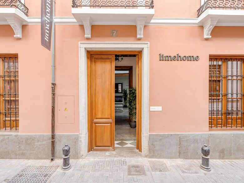 Aparthotel Limehome Granada Calle Mirasol