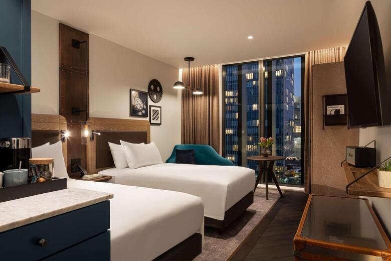 Hotel The Gantry London, Curio Collection By Hilton