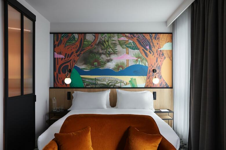 Hotel Drawing House