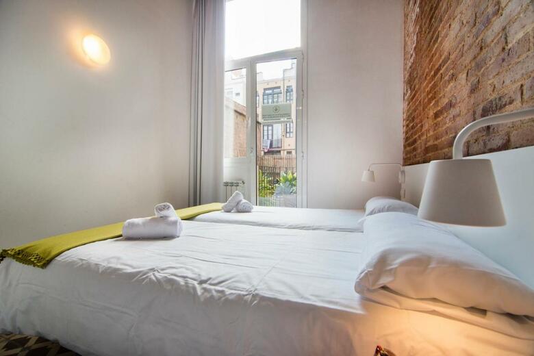 Happy People Plaza Espa�a Apartments