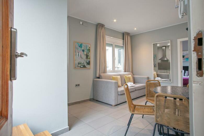 Apartamentos Alcam Entenza