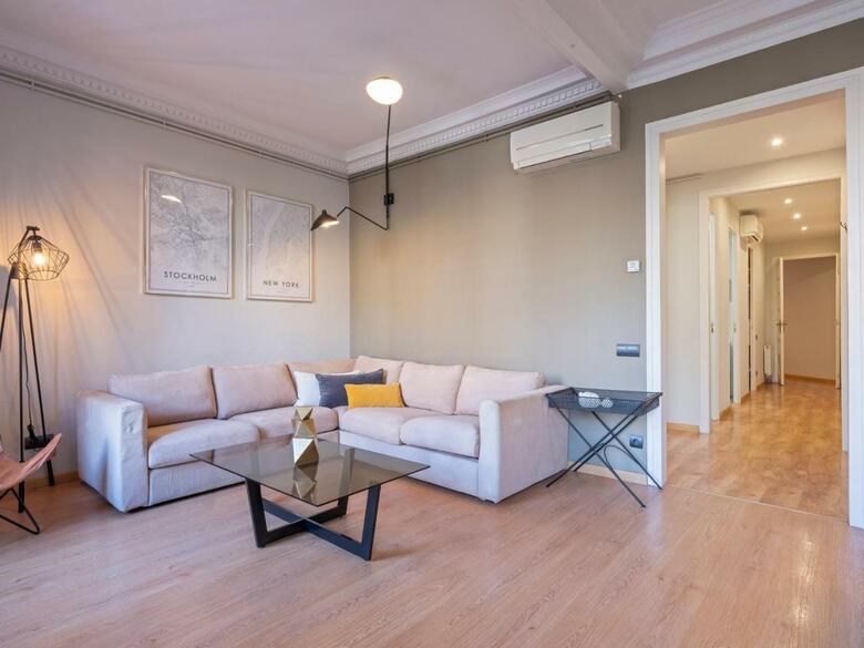 Apartamentos Alcam Entenza