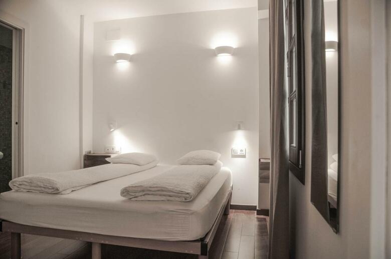 Barcelona Beach Apartments