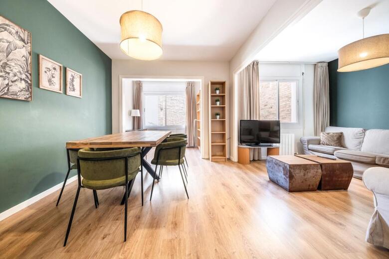 Ainb Barcelona Sants Apartments