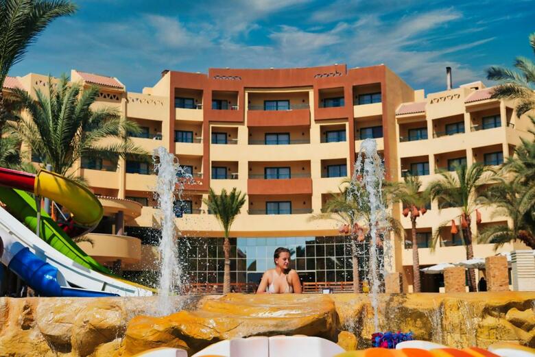 Hotel Eagles Downtown Zahabia Resort & Aqua Park