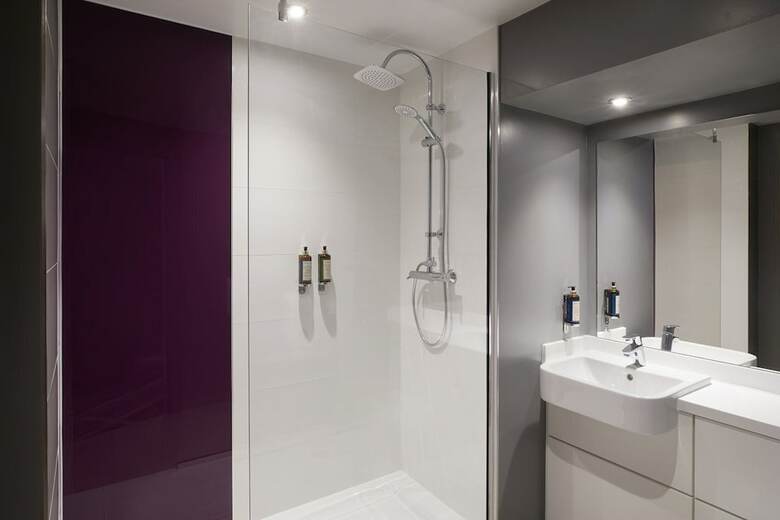 Hotel Premier Inn Cardiff City South