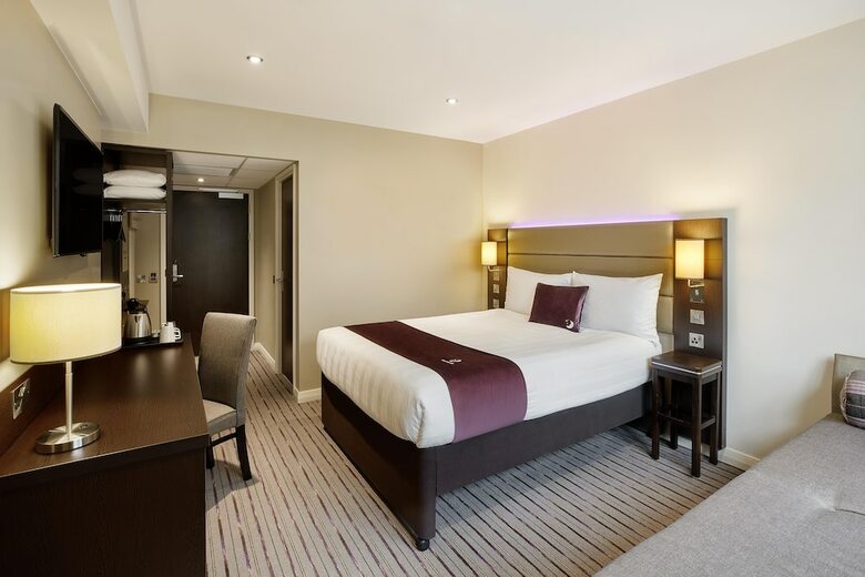 Hotel Premier Inn Aberdare