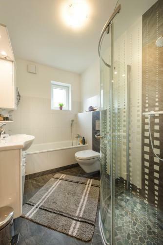 Hostal Haus H�llbacher