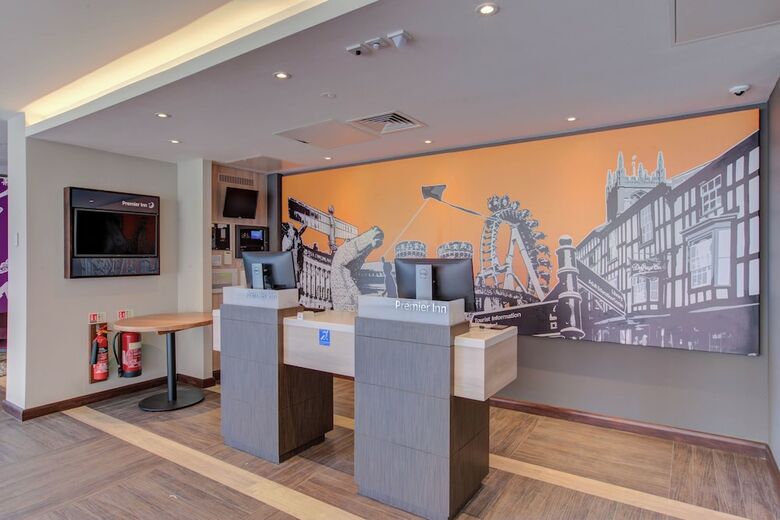 Hotel Premier Inn Cardiff Bay