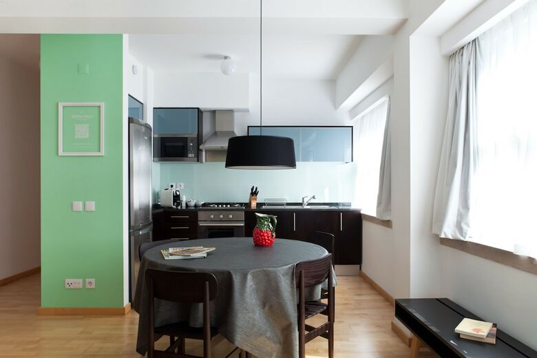 The Lisbonaire Apartments